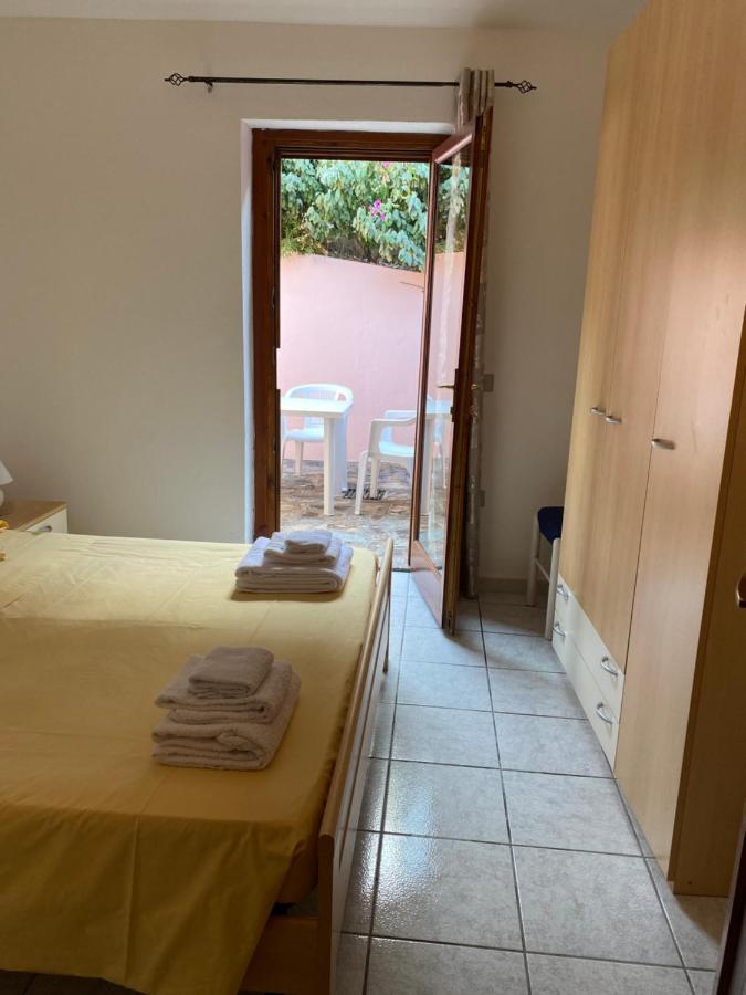 Case Vacanze Dany Budoni Extérieur photo